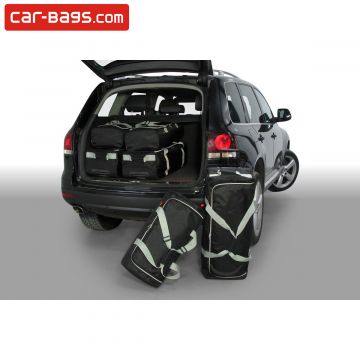 Travel bags tailor made for Volkswagen Touareg I (7L) 2002-2010