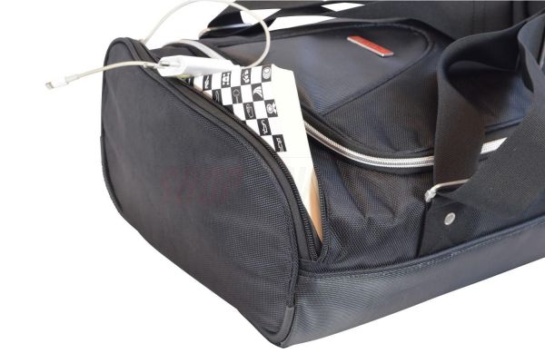 Reisetaschen Maßgeschneidert passend für Volkswagen Golf 8 Variant (CD)  wagon 2020-Heute (6 Tasschen), Kofferset, Optimale Passform € 379