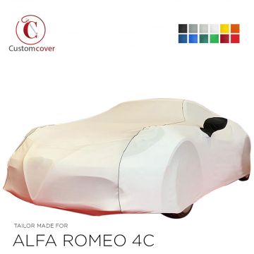 Op maat  gemaakte indoor Alfa Romeo 4C met spiegelzakken