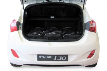 Reistassen set op maat gemaakt voor Hyundai i30 (GD) 2012-2016