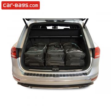 Travel bags tailor made for Volkswagen Touareg II (7P5) 2010-2018